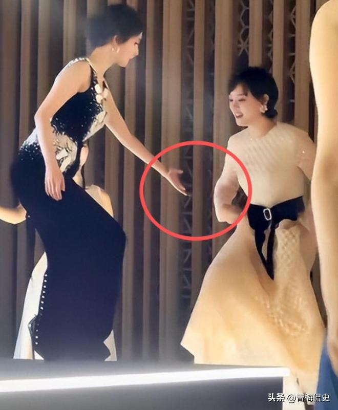 宏远速递！陈老板做重要决定，朱芳雨交接完成正式离队，黄明依将续约
