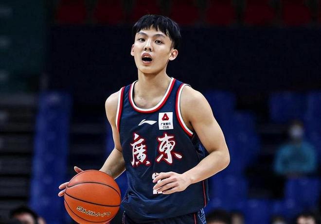 丁彦雨航祝贺布伦森夺冠，9年前两人曾是队友，此前有过互动