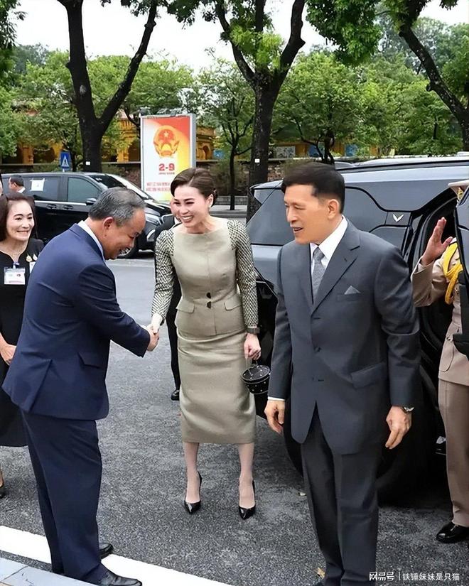 不查不知道，一查吓一跳，传身价44亿的张柏芝，私下生活壕到离谱