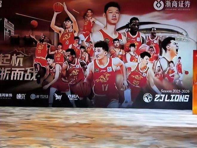 郑钦文诺丁汉首秀：赢下一场让后背发凉的胜利，有些账就该现在算