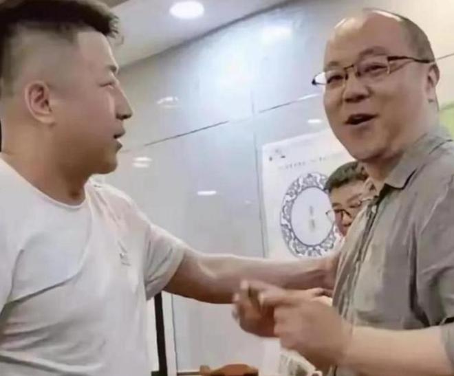 世界首富也吃闭门羹：入会费100万美元，贝索斯排队6年还没进去
