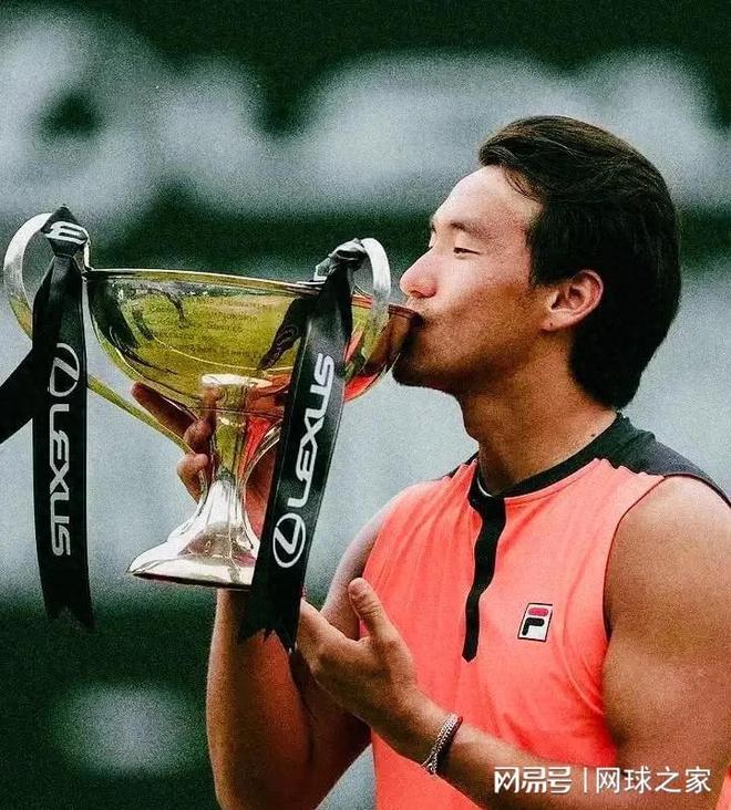 C罗的世界杯之旅正式到站,他的带队数据如何?和梅西的差距多大