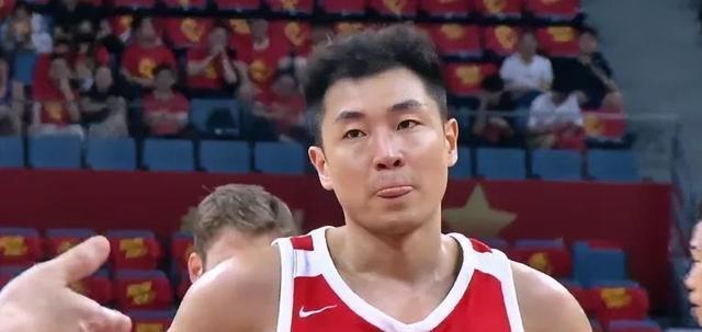 曼联又当冤大头！放弃 1.2 亿顶级天才，却抢 8500 万降级队球员